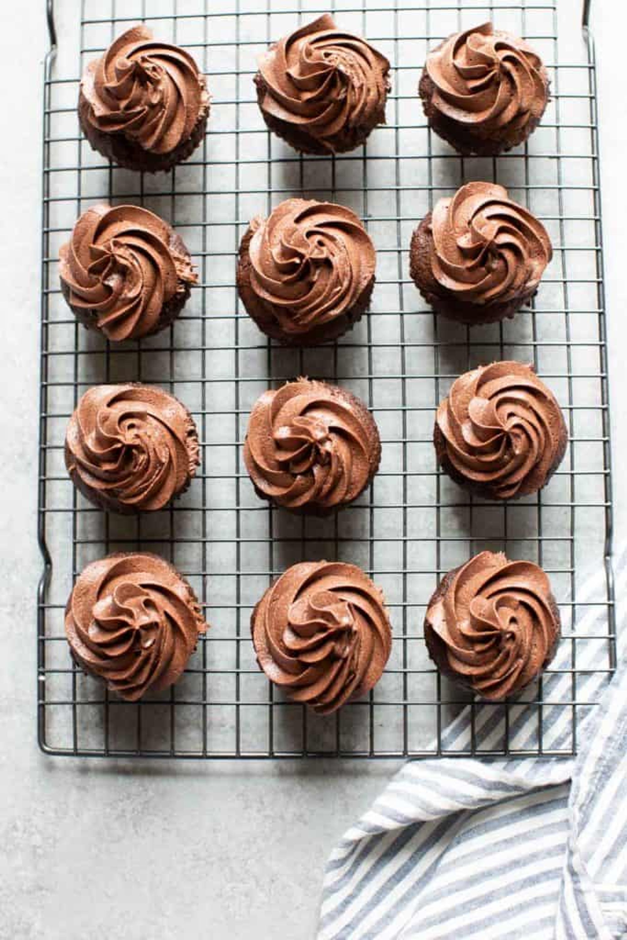 Chocolate Almond Flour Cupcakes · Seasonal Cravings My Recipe Magic