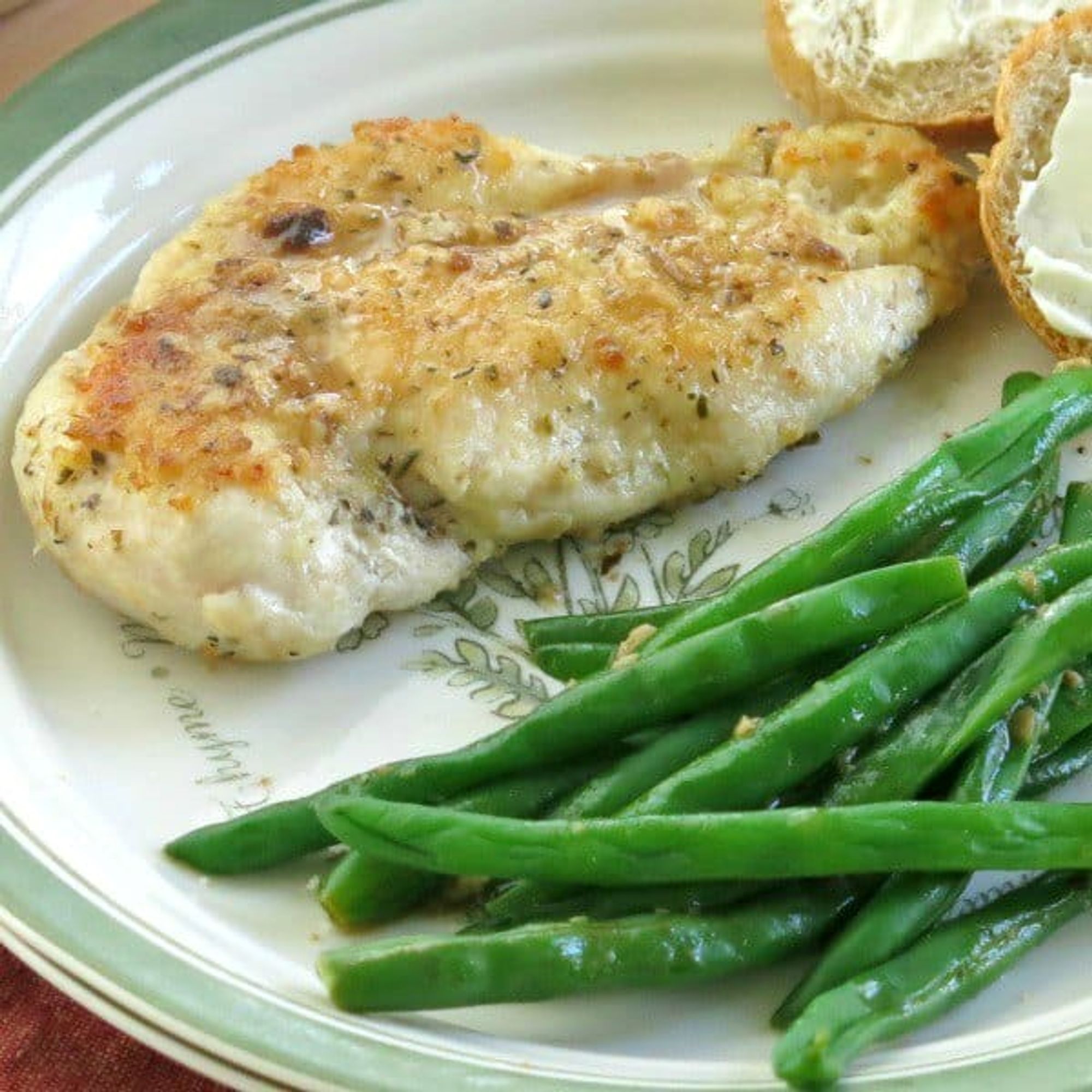 PanFried Lemon Chicken Cutlets in Lemon Sauce The DinnerMom My