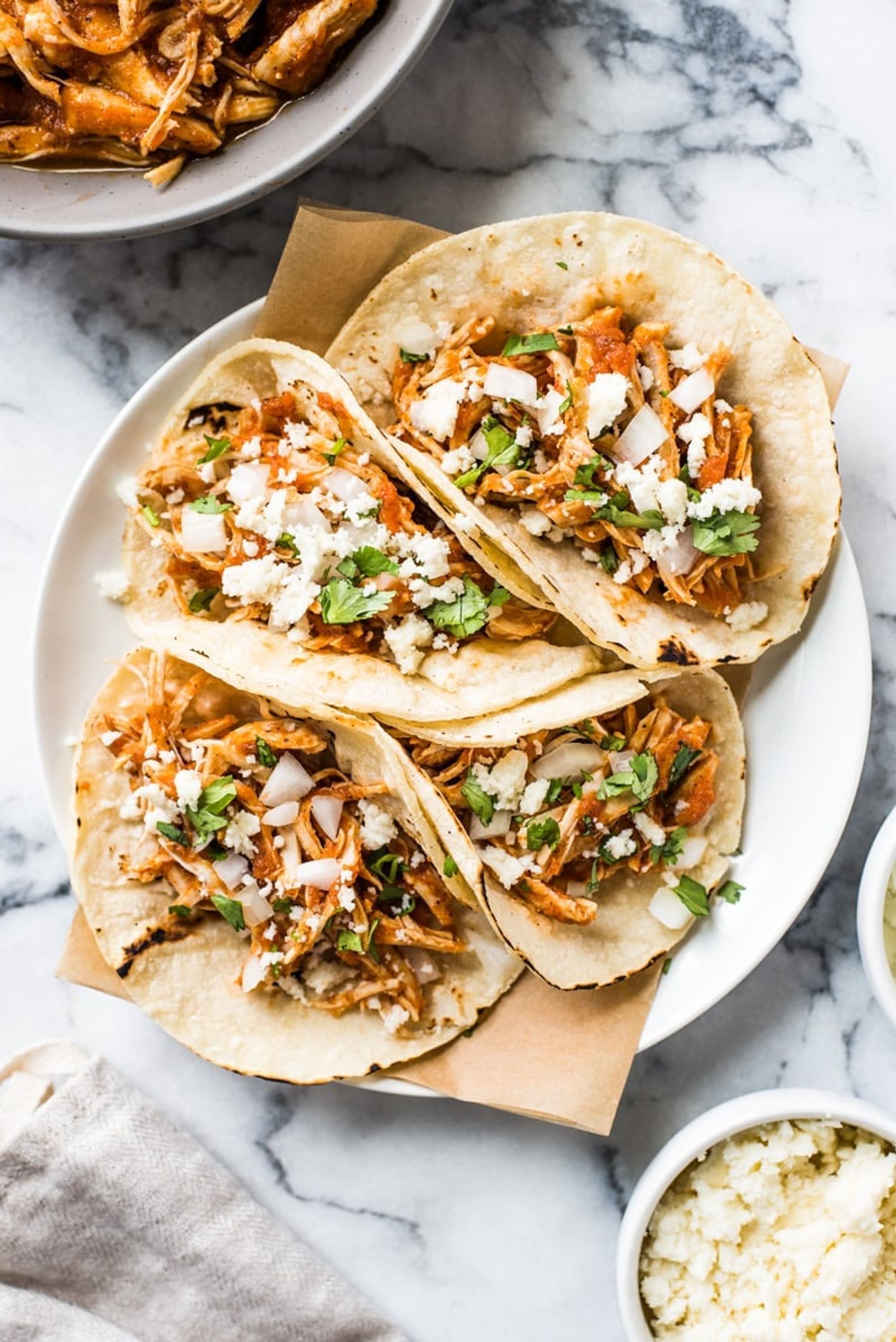 Easy Chicken Tinga Tacos - Isabel Eats {Easy Mexican Recipes} - My ...